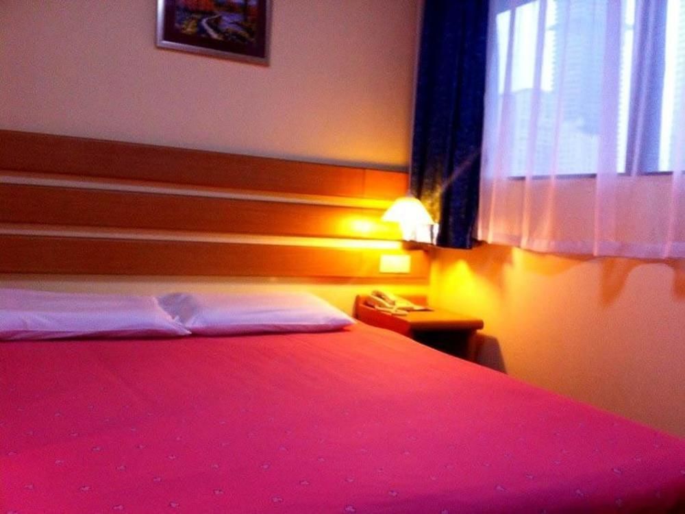 Home Inn Hotel Guiyang Fushui Middle Road Esterno foto