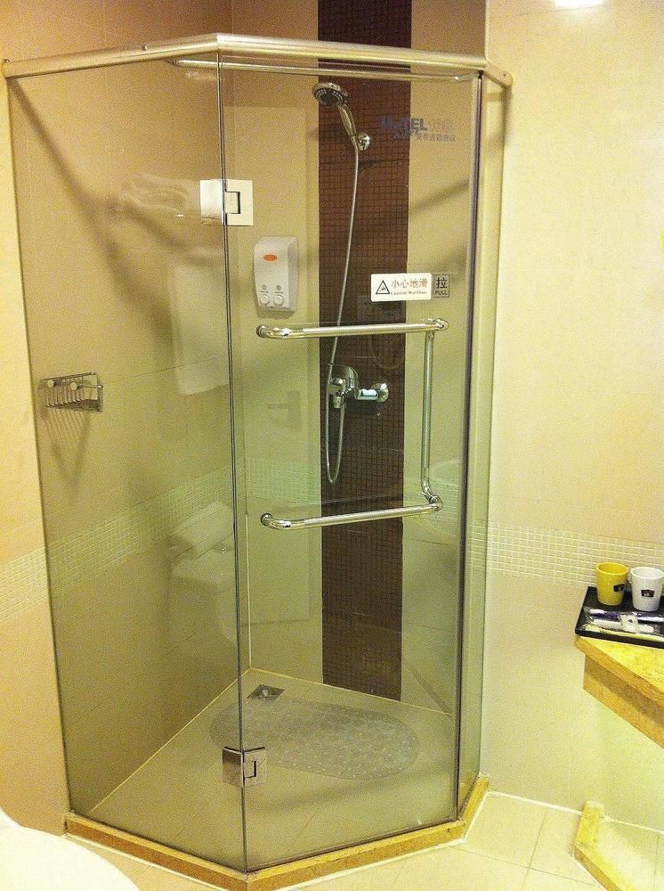 Home Inn Hotel Guiyang Fushui Middle Road Esterno foto